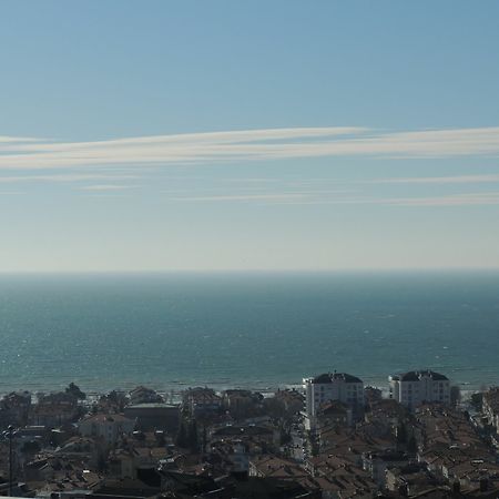 Haznedar Koeskue Büyükçekmece Exterior foto